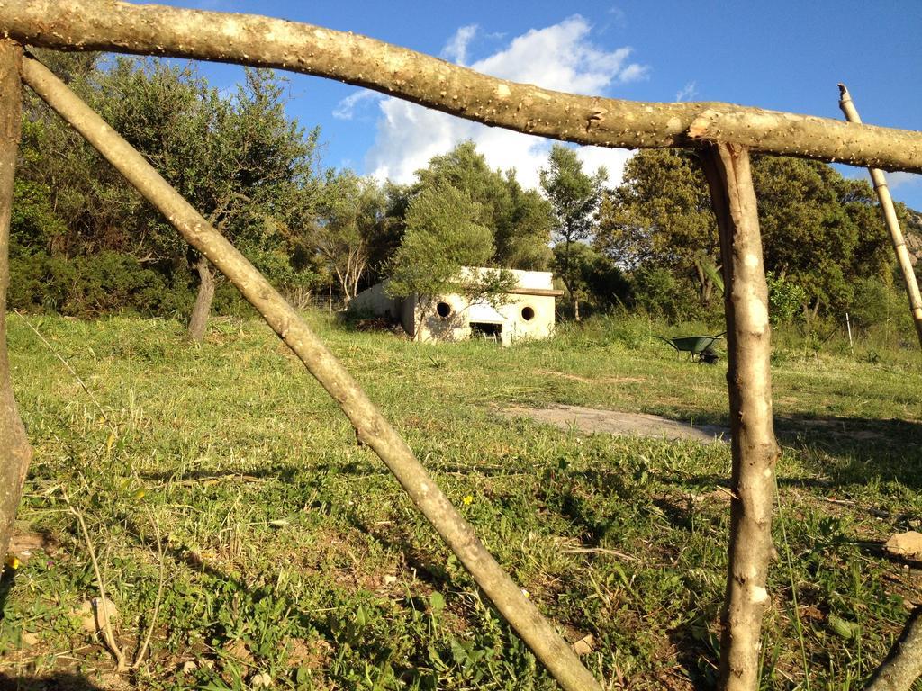 Agriturismo La Casa Delle Fate Loiri Porto San Paolo Екстериор снимка